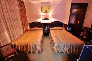 Отель Hotel Arca lui Noe Синая Бюджетный двухместный номер с 2 отдельными кроватями-1